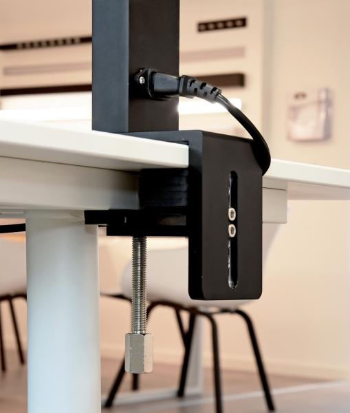 Tischleuchte - Office Three Pro, Motion, 80 W, DIM, 2700-6500 K, schwarz