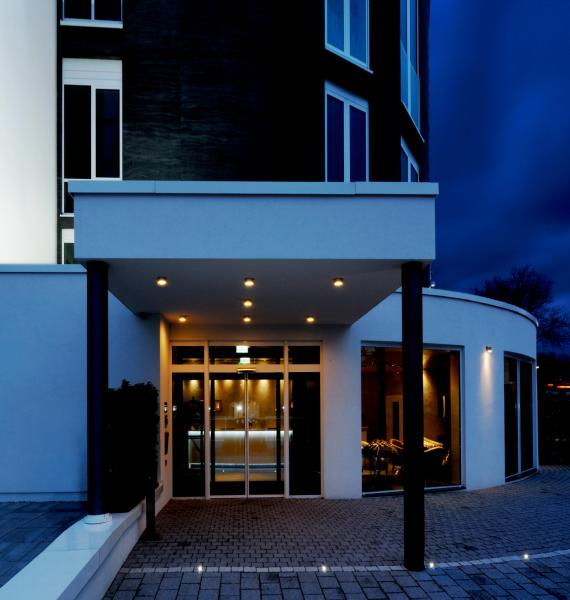 Deckenaufbauleuchte - Mob Round I, 1x max. 9 W GX53, dunkelgrau