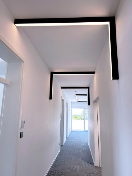 Profil - PLANO MS, 80 x 55mm weiß mit LED-Träger, 2,5m